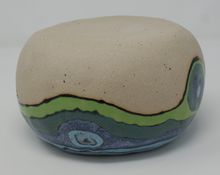 Załaduj obraz do przeglądarki galerii, Beautiful Colourful Pinched Bowl