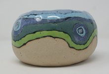 Załaduj obraz do przeglądarki galerii, Beautiful Colourful Pinched Bowl