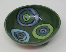 Załaduj obraz do przeglądarki galerii, Amazing Green Tripod Bowl