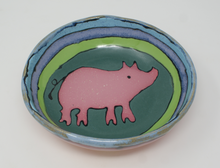 Załaduj obraz do przeglądarki galerii, Beautiful Pig Bowl