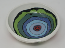 Załaduj obraz do przeglądarki galerii, Beautiful Colourful Porcelain Bowl