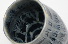 Załaduj obraz do przeglądarki galerii, Black and glacier blue massive mug