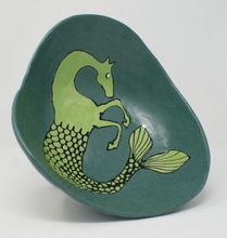 Załaduj obraz do przeglądarki galerii, Amazing Large Seahorse Tripod bowl