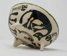 Load image into Gallery viewer, Ugly Catz tripod Bowl