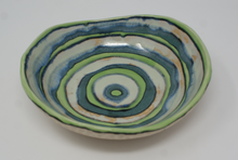 Load image into Gallery viewer, Lovely green set of carved bowl and plates