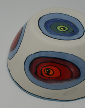 Load image into Gallery viewer, Gorgeous porcelain bowl