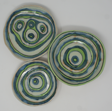 Load image into Gallery viewer, Lovely green set of carved bowl and plates