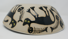 Załaduj obraz do przeglądarki galerii, Ugly Catz Large Bowl