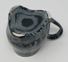Załaduj obraz do przeglądarki galerii, Black and glacier blue mug