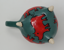 Załaduj obraz do przeglądarki galerii, The Amazing Red Ugly Piggies Mug