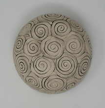 Załaduj obraz do przeglądarki galerii, Beautiful coiled bowl