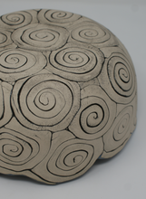 Załaduj obraz do przeglądarki galerii, Beautiful coiled bowl
