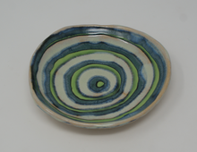 Load image into Gallery viewer, Lovely green set of carved bowl and plates