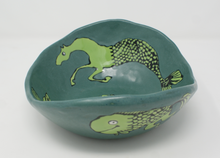 Załaduj obraz do przeglądarki galerii, Amazing seahorse and horsefish bowl