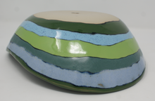 Load image into Gallery viewer, Amazing White Horse Bowl