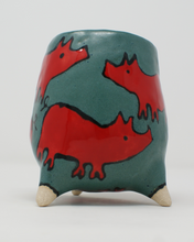 Załaduj obraz do przeglądarki galerii, The Amazing Red Ugly Piggies Mug