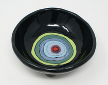 Load image into Gallery viewer, Gorgeous Tripod Bowl