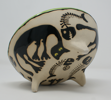 Load image into Gallery viewer, Ugly Catz tripod Bowl