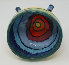 Załaduj obraz do przeglądarki galerii, Delightful colourful pinched four legged bowl