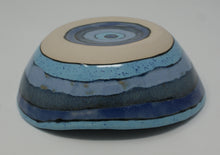 Load image into Gallery viewer, Beautiful small bowl with red fish