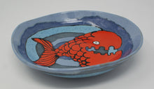 Załaduj obraz do przeglądarki galerii, Blue bowl/plate with red fish