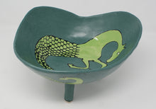 Załaduj obraz do przeglądarki galerii, Amazing Large Seahorse Tripod bowl