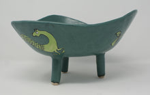 Załaduj obraz do przeglądarki galerii, Amazing Large Seahorse Tripod bowl