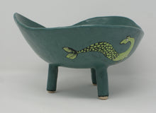 Załaduj obraz do przeglądarki galerii, Amazing Large Seahorse Tripod bowl