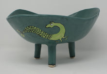 Załaduj obraz do przeglądarki galerii, Amazing Large Seahorse Tripod bowl