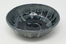 Załaduj obraz do przeglądarki galerii, Beautiful Glacier Black Bowl