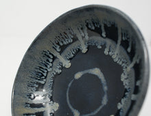 Załaduj obraz do przeglądarki galerii, Beautiful Glacier Black Bowl