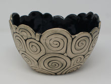 Załaduj obraz do przeglądarki galerii, Wonderful "Eleganza" salad bowl