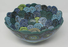 Załaduj obraz do przeglądarki galerii, Mighty and Monstrous fruit bowl