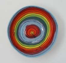 Załaduj obraz do przeglądarki galerii, Colourful hearts medium bowl