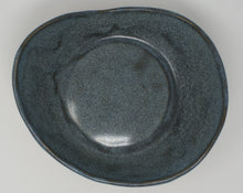 Załaduj obraz do przeglądarki galerii, Ugly Fishes Bowl - small