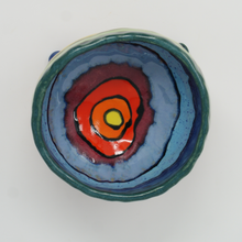 Załaduj obraz do przeglądarki galerii, Delightful colourful pinched four legged bowl
