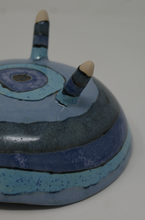 Load image into Gallery viewer, Round three legged bowl with red fish