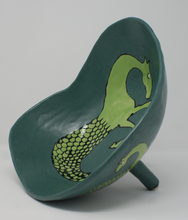 Załaduj obraz do przeglądarki galerii, Amazing Large Seahorse Tripod bowl