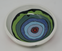 Załaduj obraz do przeglądarki galerii, Beautiful Colourful Porcelain Bowl
