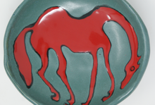 Załaduj obraz do przeglądarki galerii, Little Red Horse Bowl
