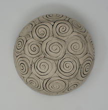 Załaduj obraz do przeglądarki galerii, Beautiful coiled bowl
