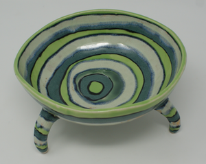 Spring green tripod bowl