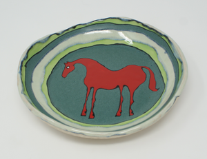 The amazing red horse plate
