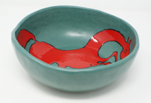 Załaduj obraz do przeglądarki galerii, The Amazing Red Horse Bowl
