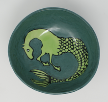 Załaduj obraz do przeglądarki galerii, Kasztanka - gorgeous medium seahorse tripod bowl
