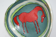 Załaduj obraz do przeglądarki galerii, Sweet red horse bowl
