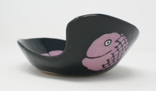 Załaduj obraz do przeglądarki galerii, Delicious Pink Fish Bowl
