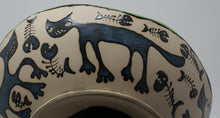 Załaduj obraz do przeglądarki galerii, Ugly Cats large-medium serving bowl
