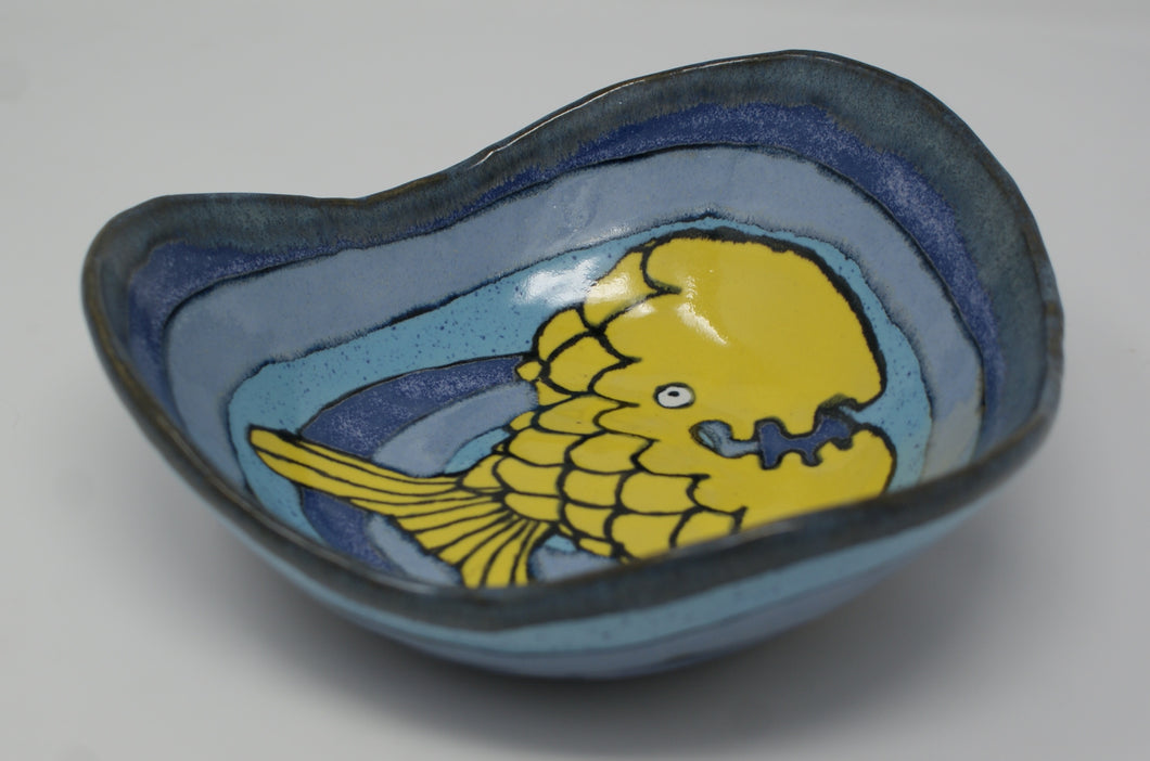 Awesome blue bowl with yellow fish