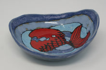 Załaduj obraz do przeglądarki galerii, Small cute bowl with red fish
